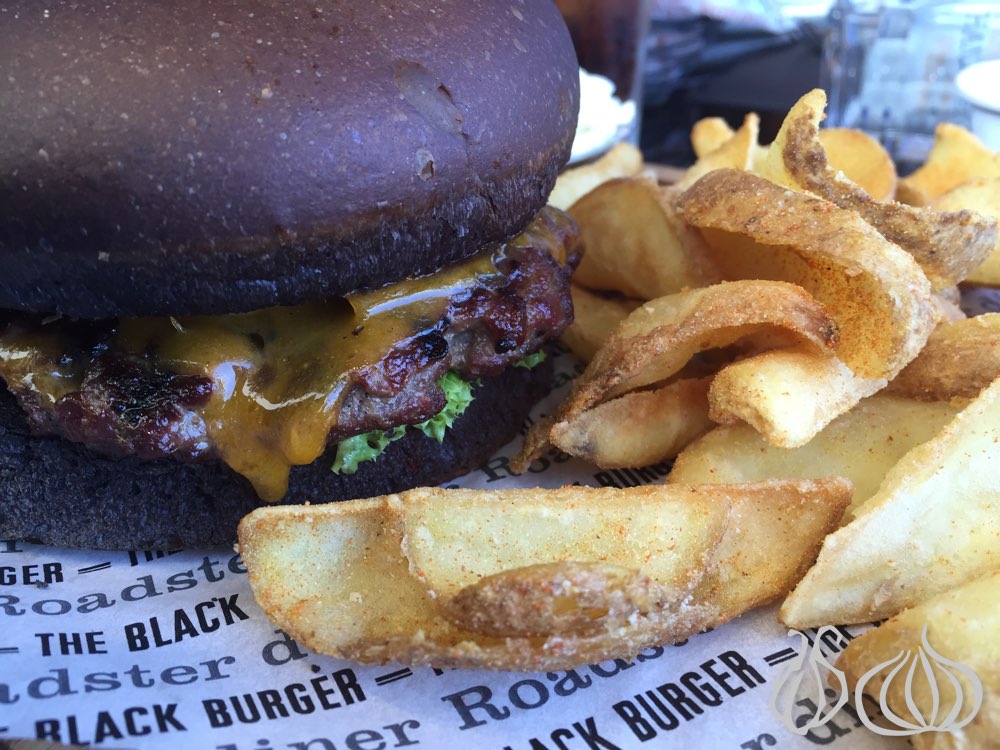 roadster-black-burger-jbeil132015-09-30-08-59-57