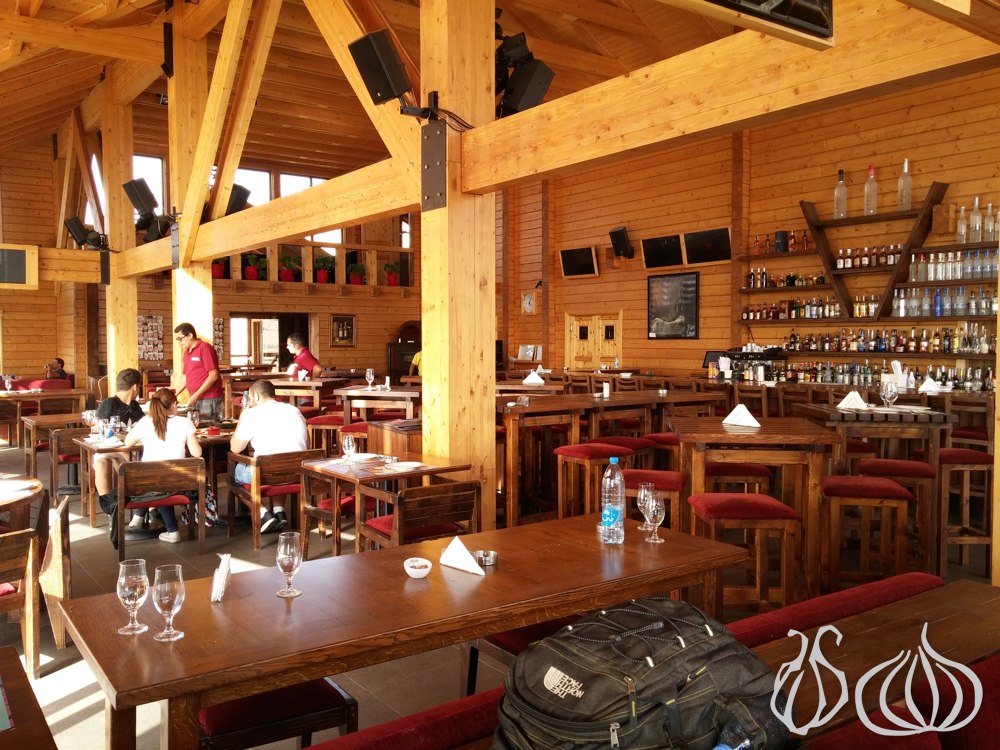 rikky-s-restaurant-wood-faraya382014-10-18-06-32-20