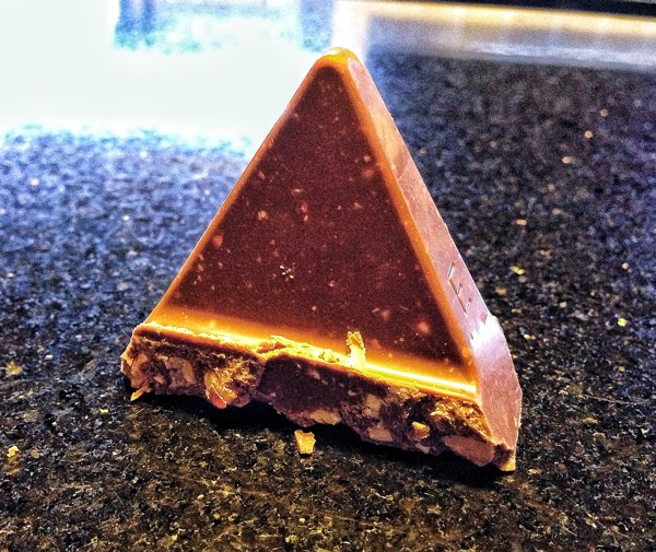 Toblerone_New_Chocolate_Salted_Caramelised_Almonds12