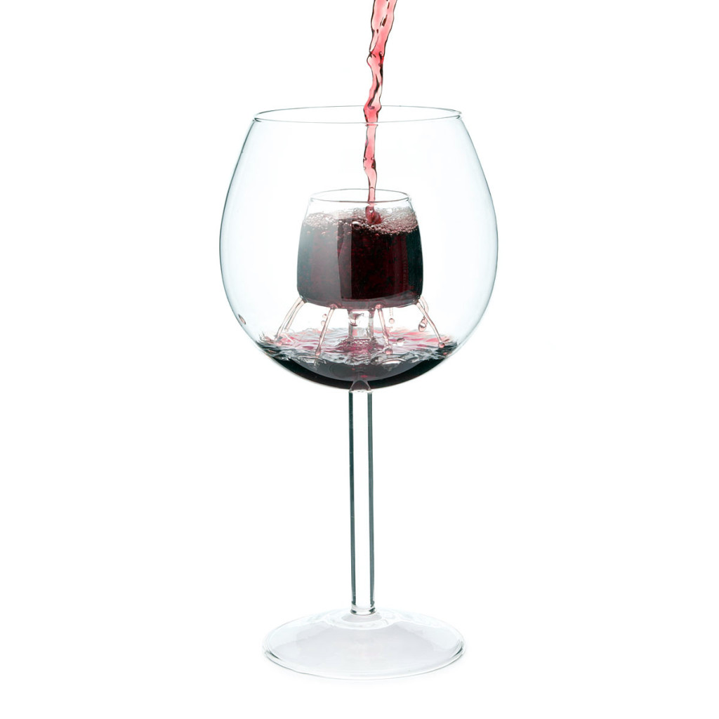 fountain-aerating-wine-glasses-2