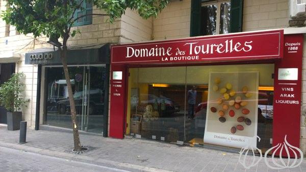 Domaine_Des_Tourelles_Boutique_Cellar_Monot08