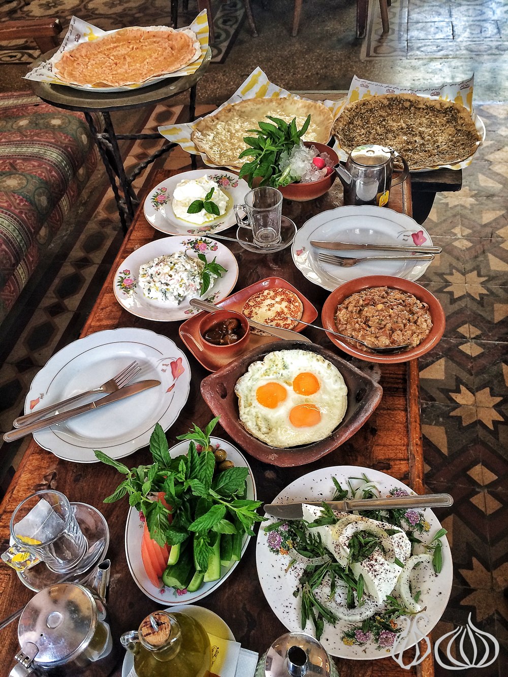 al-falamanki-restaurant-special-breakfast-labneh-cheese-eggs382014-09-15-09-29-11