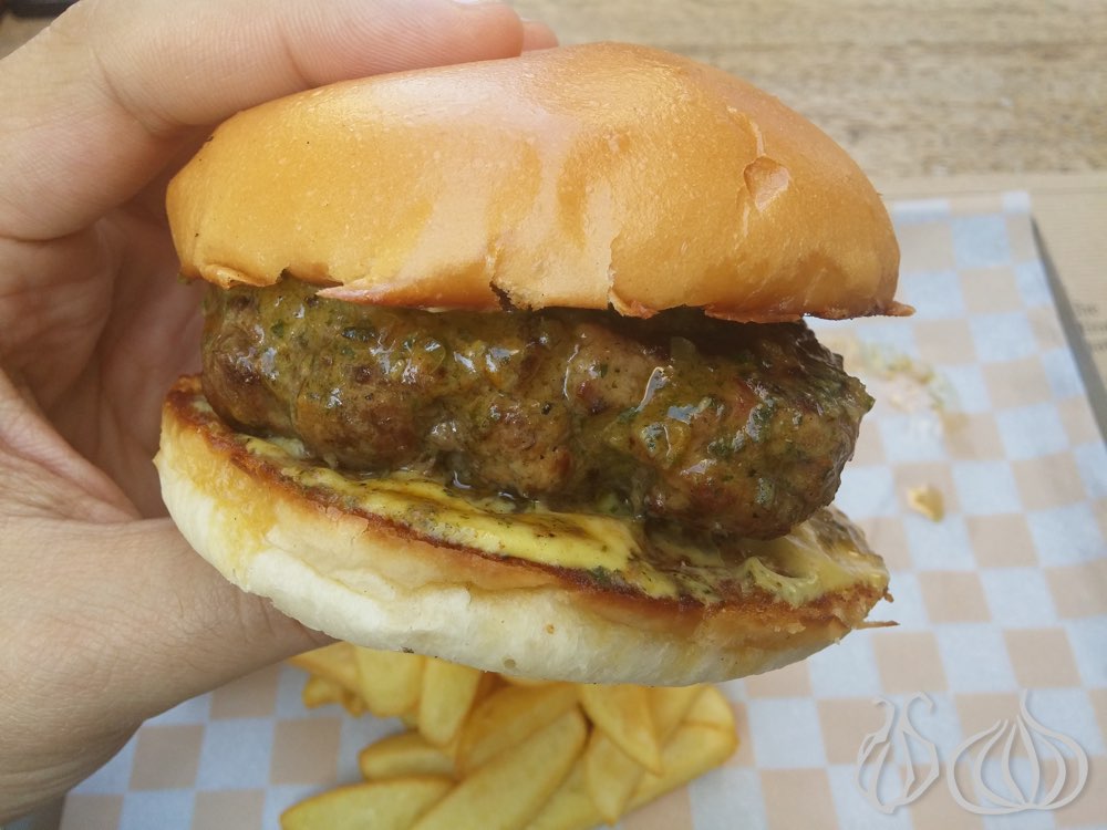 brgr-co-burger-lebanon-beirut-new-high-end72014-10-24-07-02-03