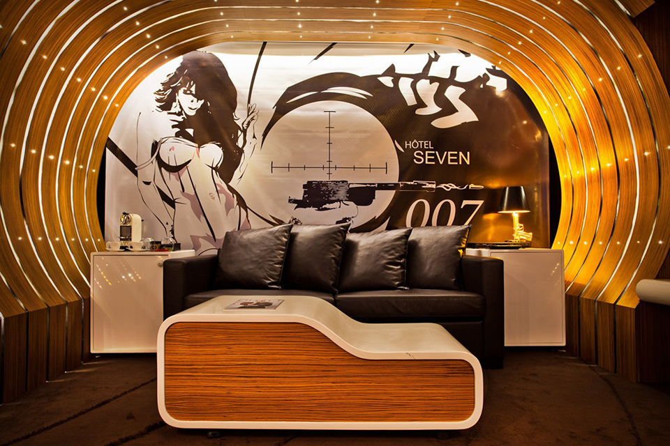 James-Bond-007-Suite-In-Paris-Hotel-0